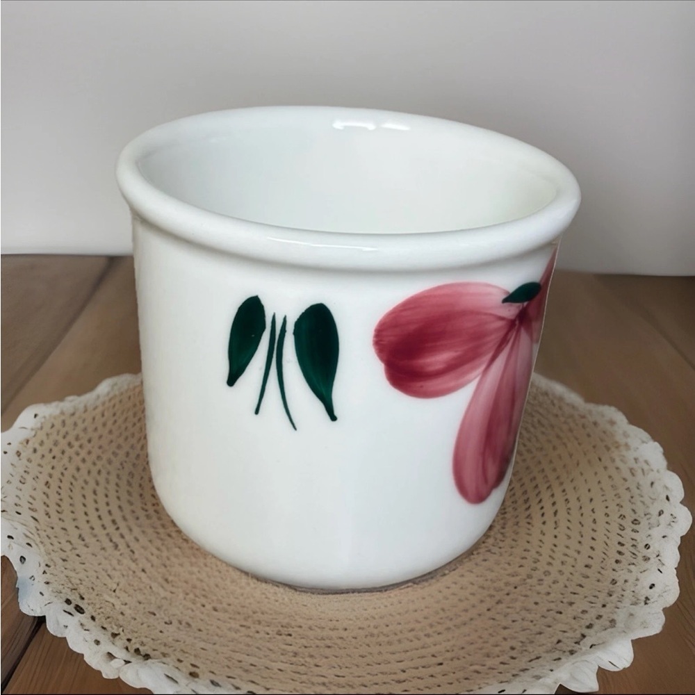 Elegant White Mug with Pink Floral Design - Picture 2 of 5